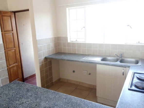 2-Bed-Townhouse-in-Meredale-Gallery-8